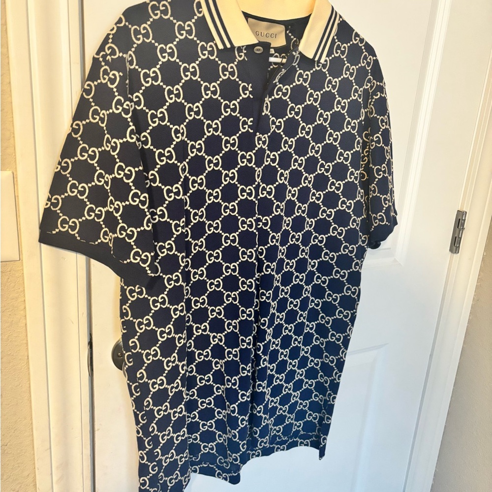 Gucci Men's Polo in Navy and Cream